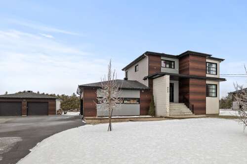 198.3 m2 - 322, Ch. des Érables