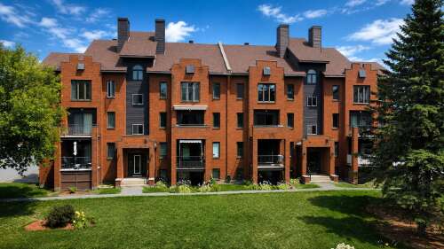 98.8 m2 - 228, Rue de Morency apt. 301