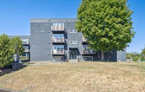 735 p2 - 75, Rue Pearson apt. 104